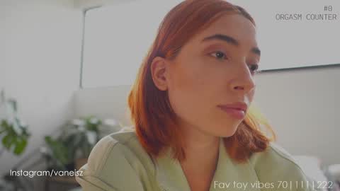 Snapshot of dearnina chatting on 12/19/24, 03:52 NINA   30OFF online show from 12/19/24, 03:52