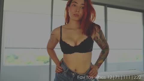 Snapshot of dearnina chatting on 10/09/25, 02:59 NINA   30OFF online show from 10/09/25, 02:59