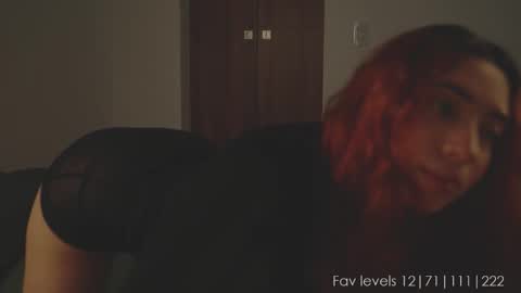 Snapshot of dearnina chatting on 10/18/25, 11:55 NINA   30OFF online show from 10/18/25, 11:55