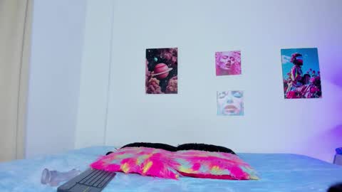 debbie_hans online show from 10/28/25, 11:14