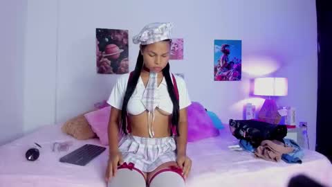 debbie_hans online show from 10/31/25, 11:11