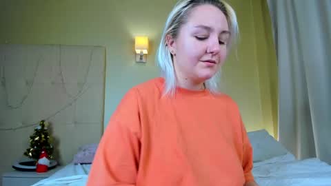 Debbie Mon Tue Fri Sun Sat GMT 3 1000am - 0400pm  online show from 12/11/24, 06:52