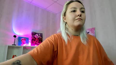 Debbie Mon Tue Fri Sun Sat GMT 3 1000am - 0400pm  online show from 01/03/25, 03:12