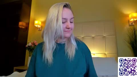 Debbie Mon Tue Fri Sun Sat GMT 3 1000am - 0400pm  online show from 10/11/25, 05:11