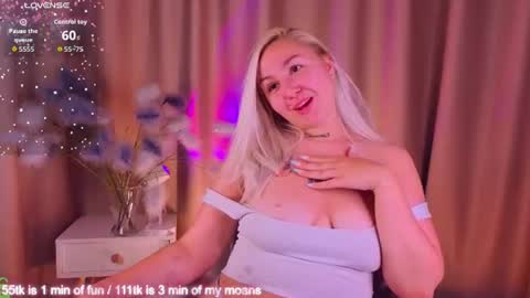 Snapshot of debbie_taylor chatting on 07/30/26, 05:56 Debbie Mon Tue Fri Sun Sat GMT 3 1000am - 0400pm online show from 07/30/26, 05:56