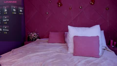 Snapshot of debbie_wools chatting on 01/26/25, 04:20 Jennifer online show from 01/26/25, 04:20