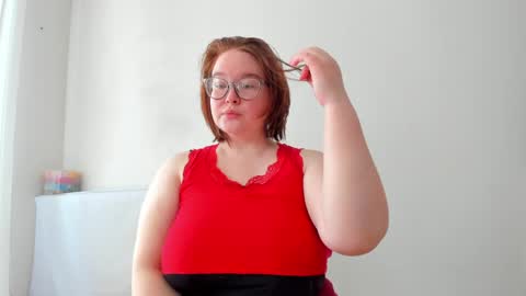 DeboraDebbieDee online show from 05/19/26, 05:14