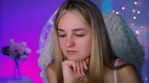 Snapshot of deboralarson chatting on 09/11/25, 04:12 Debora online show from 09/11/25, 04:12