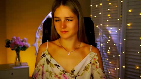 Snapshot of deboralarson chatting on 11/17/25, 03:56 Debora online show from 11/17/25, 03:56