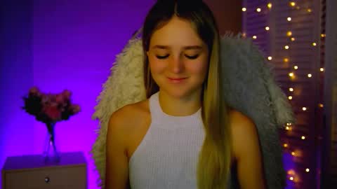 Snapshot of deboralarson chatting on 11/30/25, 03:43 Debora online show from 11/30/25, 03:43