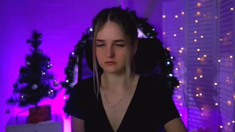 Snapshot of deboralarson chatting on 12/23/25, 03:15 Debora online show from 12/23/25, 03:15