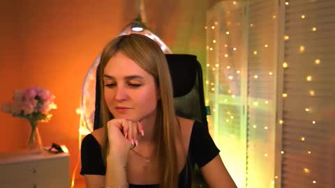 Snapshot of deboralarson chatting on 03/08/26, 05:44 Debora online show from 03/08/26, 05:44