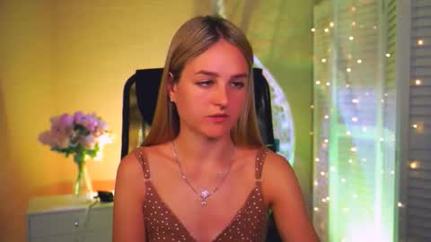 Snapshot of deboralarson chatting on 03/26/26, 03:23 Debora online show from 03/26/26, 03:23