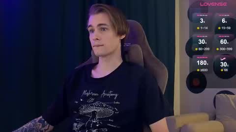 Samuel online show from 11/22/25, 04:17