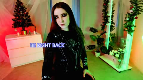 Ask me  online show from 01/11/25, 02:58