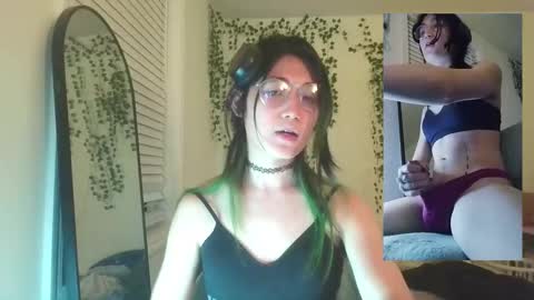 deciduousdoll online show from 11/03/25, 06:58