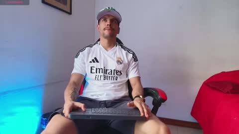 Santiago online show from 02/04/26, 06:03