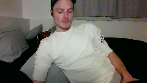 Dee4dayz online show from 05/13/26, 02:42