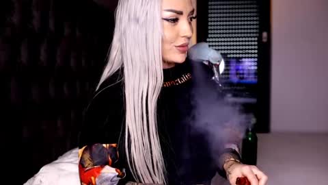 Snapshot of dee_waters chatting on 01/19/25, 09:33 Tikhomirov old usersname Instagram- tikhomirovandreea17 Twitter DeeaOfficial17 online show from 01/19/25, 09:33