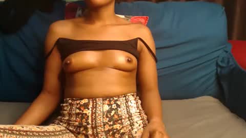 Snapshot of deedat4 chatting on 02/10/26, 07:40 Dee online show from 02/10/26, 07:40