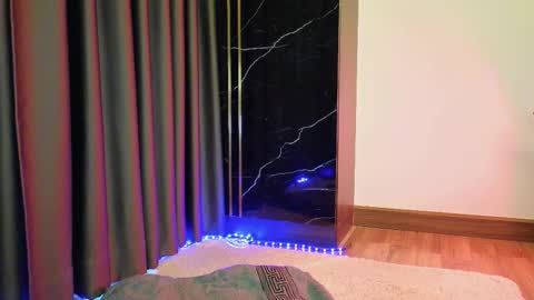 deedeedoll online show from 11/15/25, 01:25