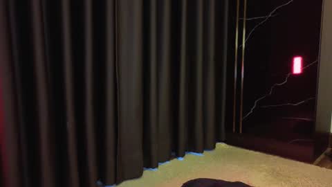 Snapshot of deedeedoll chatting on 01/11/26, 01:43 deedeedoll online show from 01/11/26, 01:43