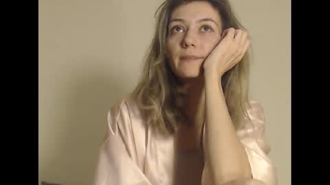 Snapshot of deelightfull chatting on 02/12/25, 06:30 Deelightfull online show from 02/12/25, 06:30
