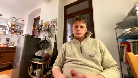 Snapshot of deep_long_vibes chatting on 12/18/25, 11:00 deep_long_vibes online show from 12/18/25, 11:00