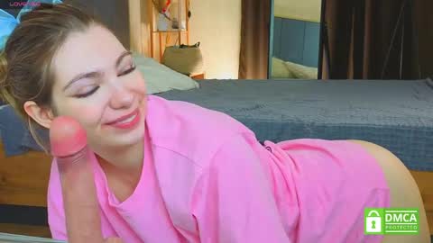 Snapshot of deepcums_ chatting on 05/12/26, 08:11 Sophie online show from 05/12/26, 08:11