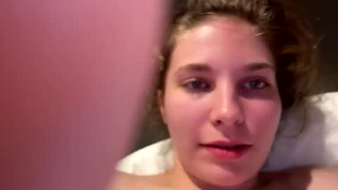 Snapshot of deepthroatqueen33 chatting on 12/01/25, 03:11 deepthroatqueen33 online show from 12/01/25, 03:11