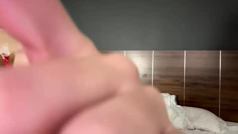 Snapshot of deepthroatqueen33 chatting on 01/15/26, 01:26 deepthroatqueen33 online show from 01/15/26, 01:26