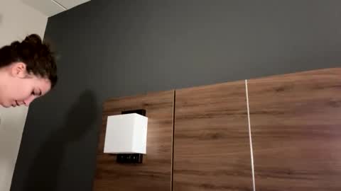 Snapshot of deepthroatqueen33 chatting on 02/27/26, 06:35 deepthroatqueen33 online show from 02/27/26, 06:35