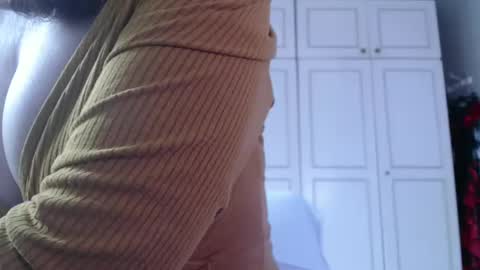 KamiDevi online show from 02/20/25, 03:41