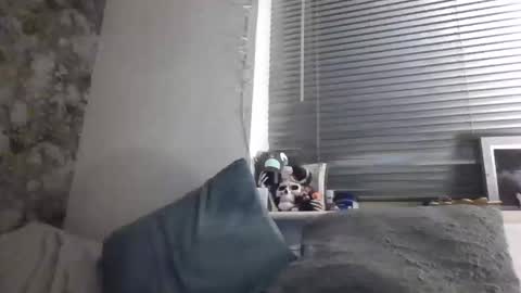 Snapshot of deetwo345 chatting on 10/29/25, 12:02 deetwo345 online show from 10/29/25, 12:02