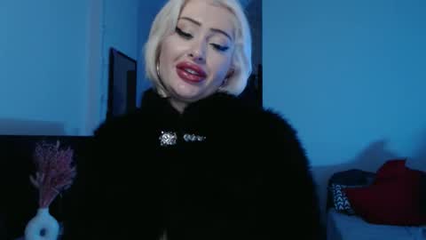 Snapshot of deewhitee chatting on 01/14/26, 01:55 Jenna online show from 01/14/26, 01:55