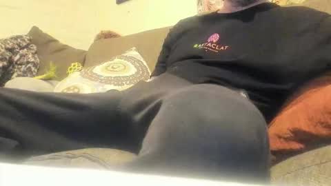 Snapshot of deeznutz343 chatting on 12/20/25, 08:21 Deez Nutz online show from 12/20/25, 08:21