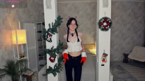 Amy online show from 12/22/25, 07:33