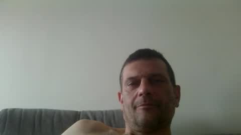 Defloy online show from 12/01/25, 07:57