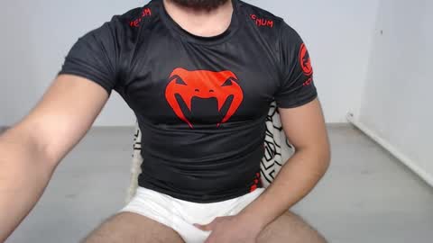 Snapshot of defuego_ chatting on 01/01/25, 10:11 defuego online show from 01/01/25, 10:11