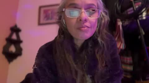 Snapshot of degeneratesaint chatting on 01/16/25, 06:56 Tori online show from 01/16/25, 06:56