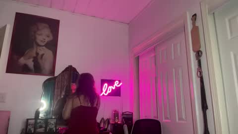 Snapshot of degeneratesaint chatting on 09/17/25, 03:52 Tori online show from 09/17/25, 03:52