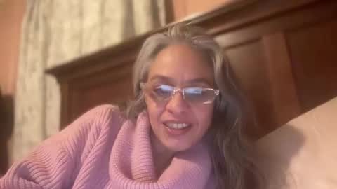 Snapshot of degeneratesaint chatting on 01/19/26, 05:11 Tori online show from 01/19/26, 05:11