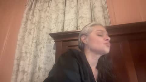 Snapshot of degeneratesaint chatting on 02/17/26, 07:16 Tori online show from 02/17/26, 07:16