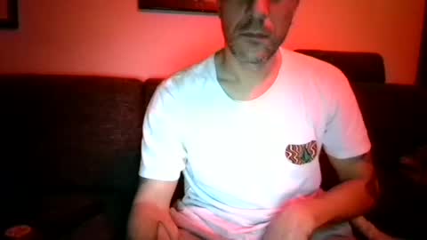 Snapshot of degrandis chatting on 12/15/24, 02:08 Luka Magic online show from 12/15/24, 02:08