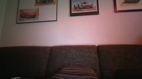 Snapshot of degrandis chatting on 09/14/25, 04:17 Luka Magic online show from 09/14/25, 04:17