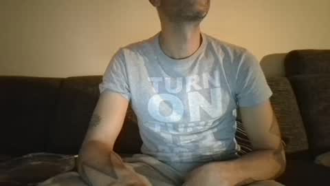 Snapshot of degrandis chatting on 11/16/25, 05:29 Luka Magic online show from 11/16/25, 05:29