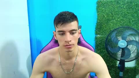 Snapshot of deiby_baby chatting on 01/29/25, 07:00 DEIBY online show from 01/29/25, 07:00