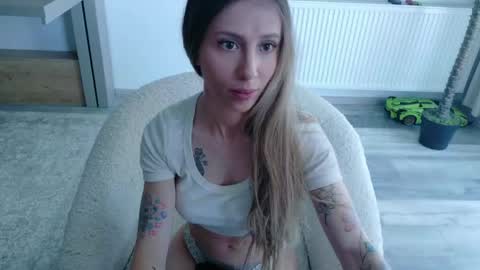 Di online show from 04/28/26, 09:14