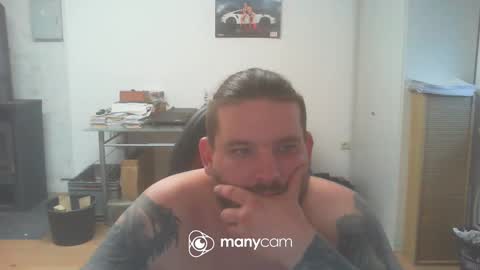 Snapshot of deinspielzeug87 chatting on 01/02/25, 12:13 deinspielzeug87 online show from 01/02/25, 12:13