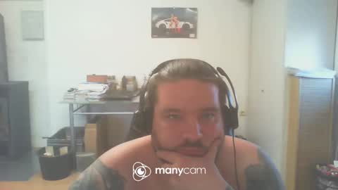 Snapshot of deinspielzeug87 chatting on 01/26/25, 02:52 deinspielzeug87 online show from 01/26/25, 02:52